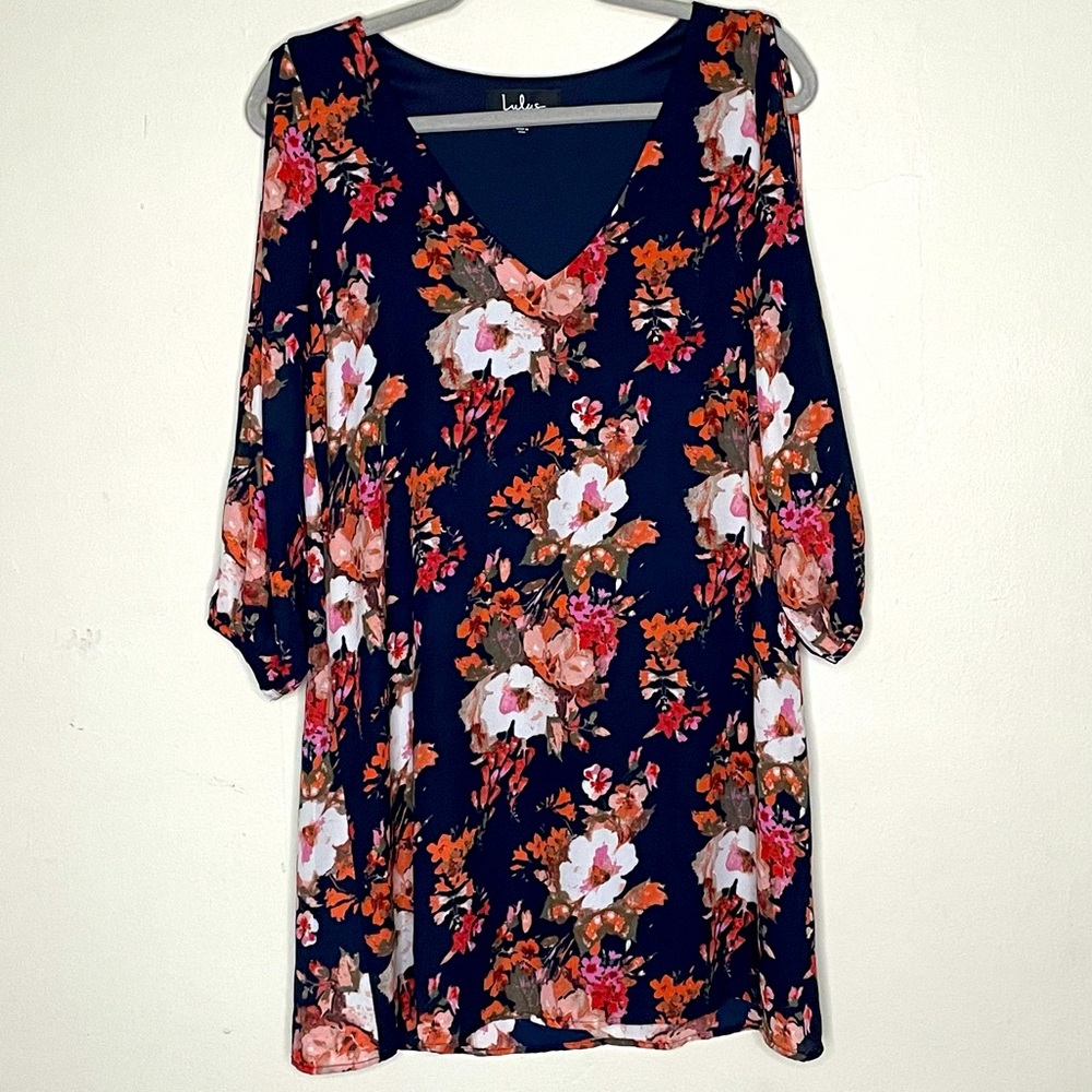 Lulu’s NWT Navy Dress w/ Floral Print Size XS